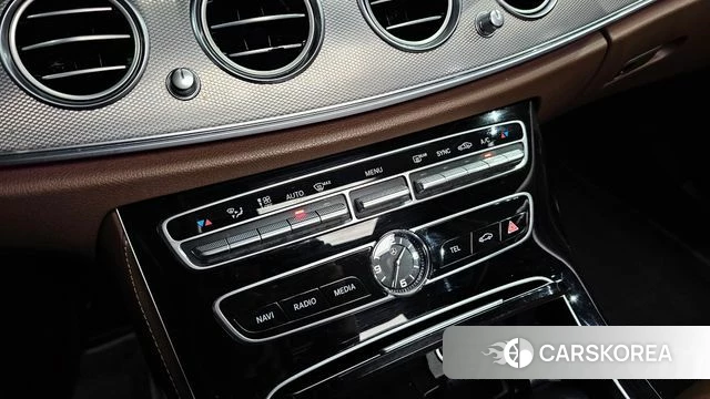 Mercedes-Benz E-Class W213 id 4246257 из Кореи 22