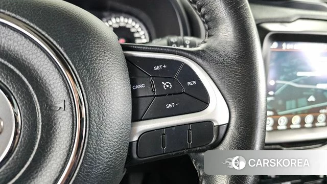 Jeep Renegade id 4615286 из Кореи 22