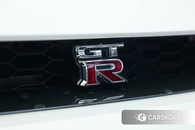 Nissan GT-R id 4333928 из Китая 22