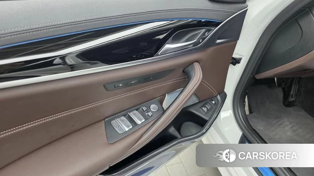 BMW 5 Series (G30) id 4676766 из Кореи 22