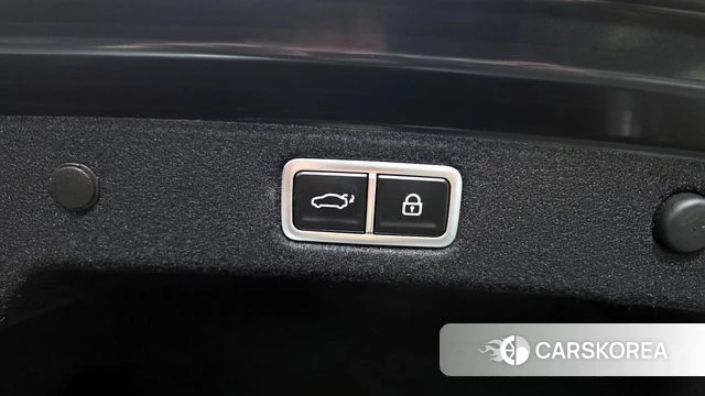 Hyundai Grandeur Hybrid (GN7) id 4222455 из Кореи 22