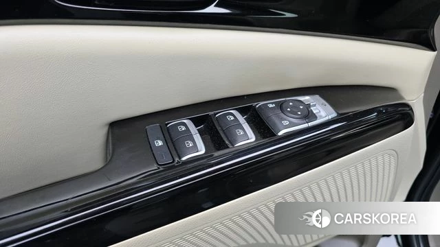 Kia Carnival 4th generation id 4651606 из Кореи 22