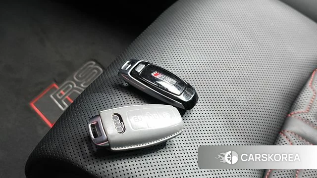 Audi RSQ8 (4M) id 4457325 из Кореи 22
