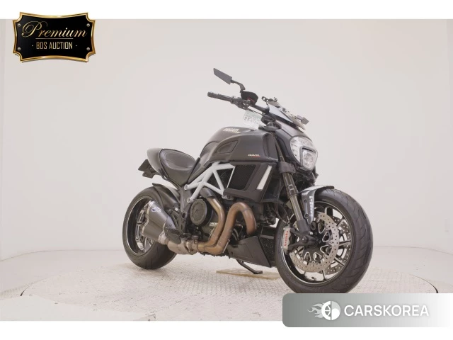Ducati DIAVEL CARBON id 4229278 из Японии 22