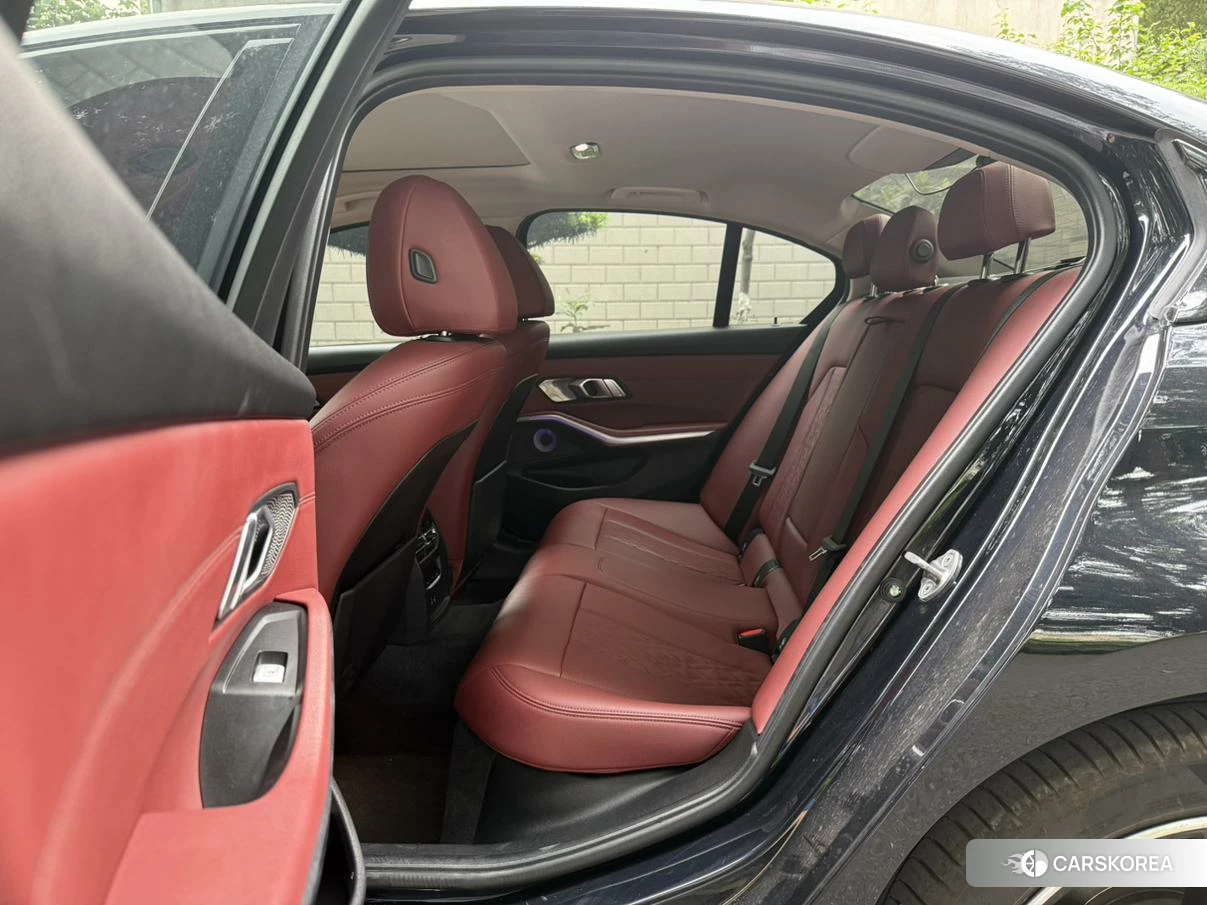 BMW 3 series id 4452284 из Китая 22