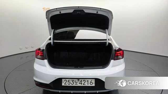 Hyundai The New Avante AD id 4325210 из Кореи 22