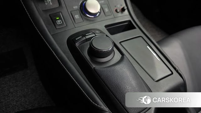 Lexus CT200h id 4345558 из Кореи 22