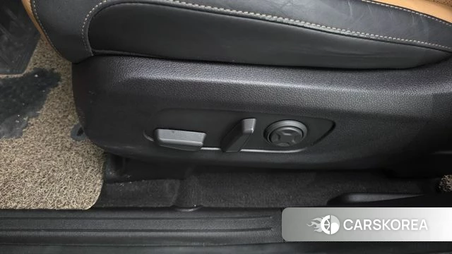 Kia Carnival 4th generation id 4631281 из Кореи 22