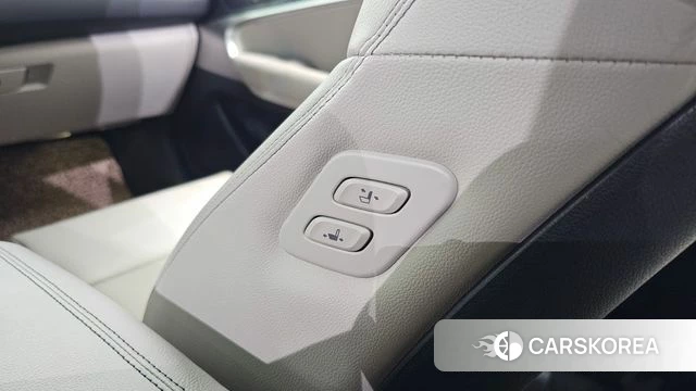 Genesis The New G70 id 4893679 из Кореи 22
