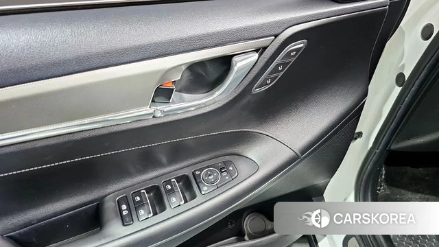 Hyundai The New Grandeur IG id 4303124 из Кореи 22