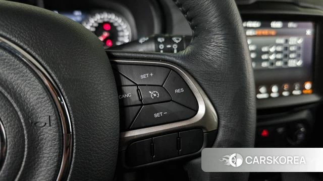 Jeep Renegade id 4592038 из Кореи 22