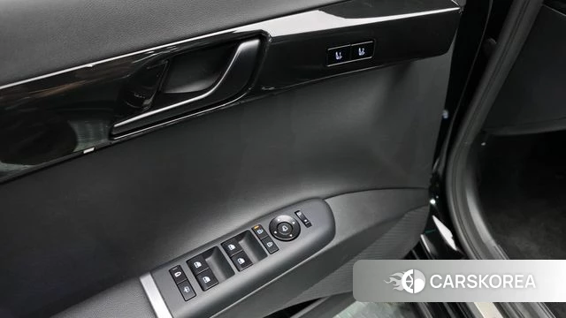 Hyundai Grandeur (GN7) id 4337460 из Кореи 22