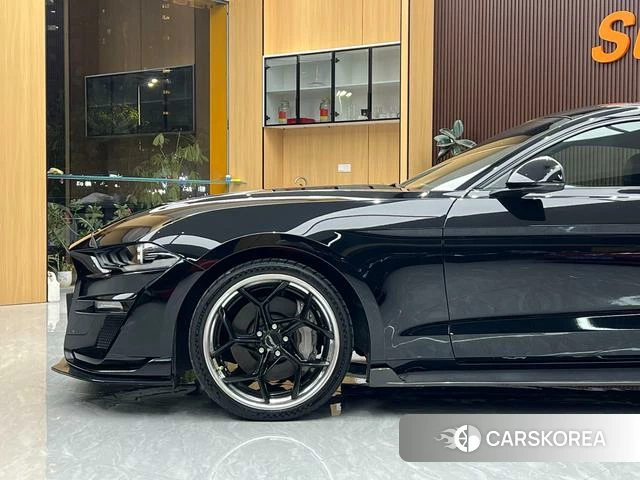 Ford Mustang id 4368397 из Китая 22