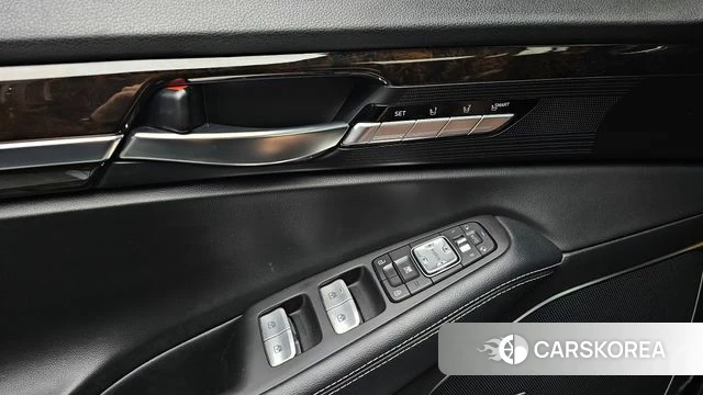 Genesis G90 id 4895250 из Кореи 22