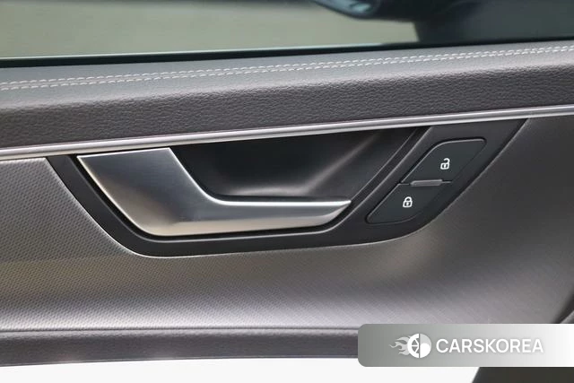 Audi A7L id 4278606 из Китая 22