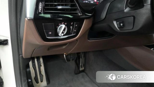 BMW 5 Series (G30) id 4750157 из Кореи 22
