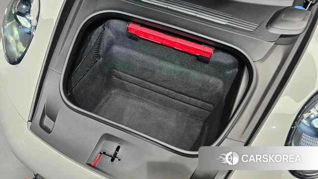 Porsche 911(992) id 4281001 из Кореи 22
