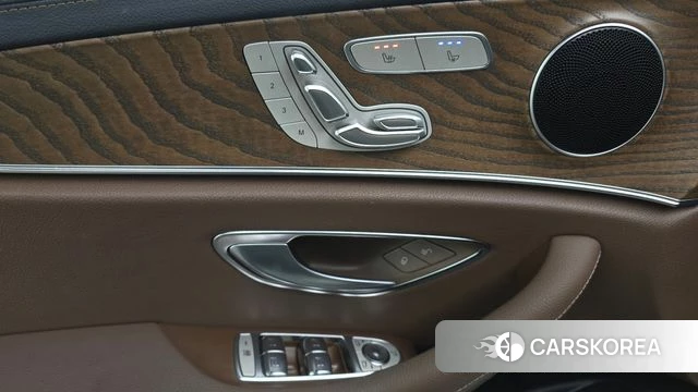Mercedes-Benz E-Class W213 id 4910946 из Кореи 22