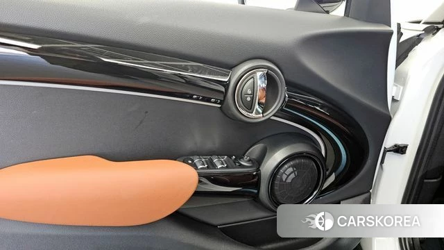 Mini Cooper S id 4360435 из Кореи 22