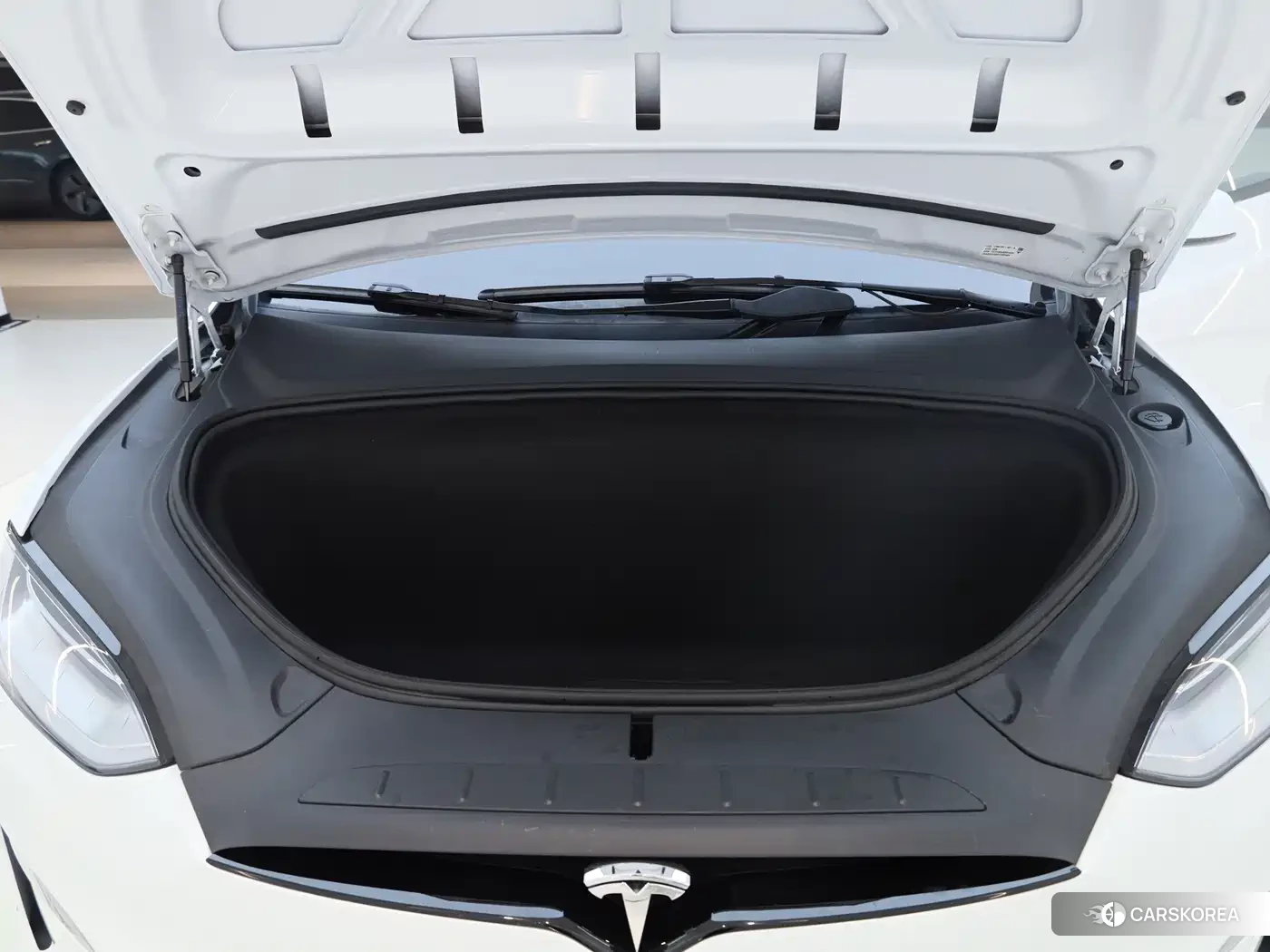 Tesla Model X id 4559844 из Китая 23