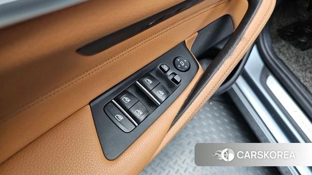BMW 5 Series (G30) id 4459670 из Кореи 22