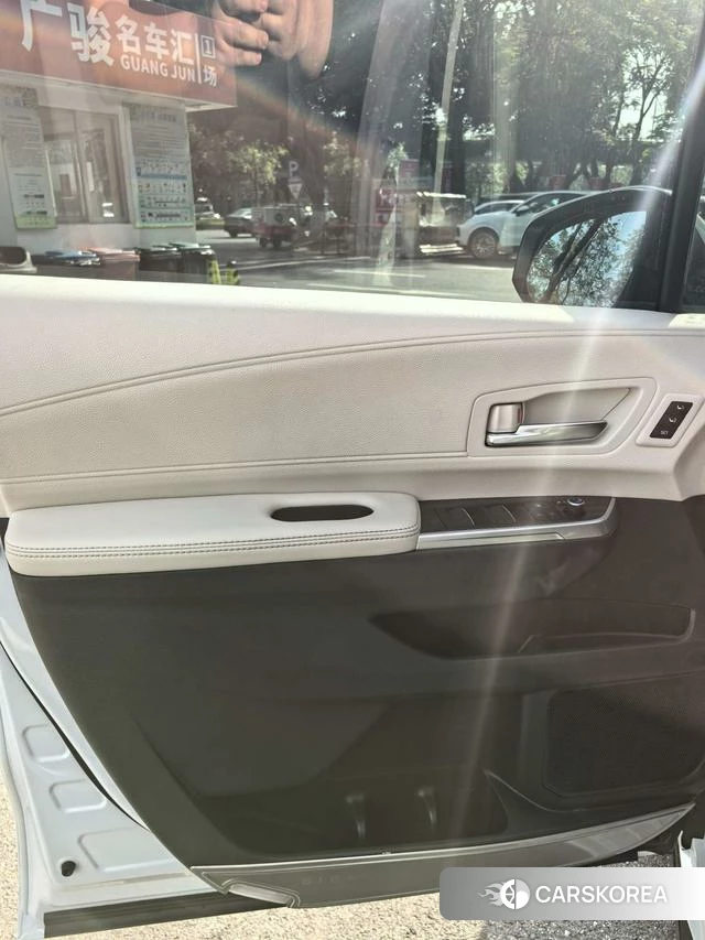 Toyota Saina id 4263624 из Китая 22