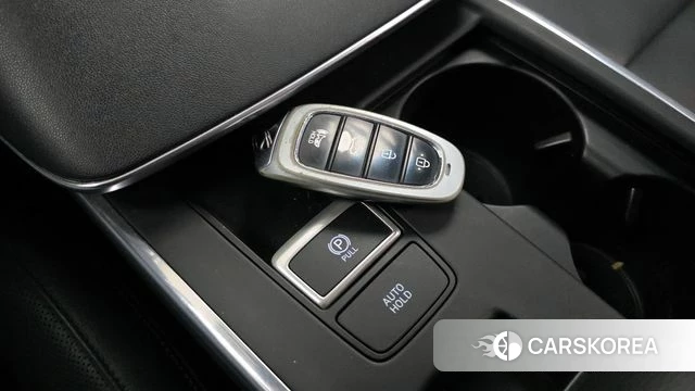 Hyundai The New Grandeur IG id 4370935 из Кореи 22