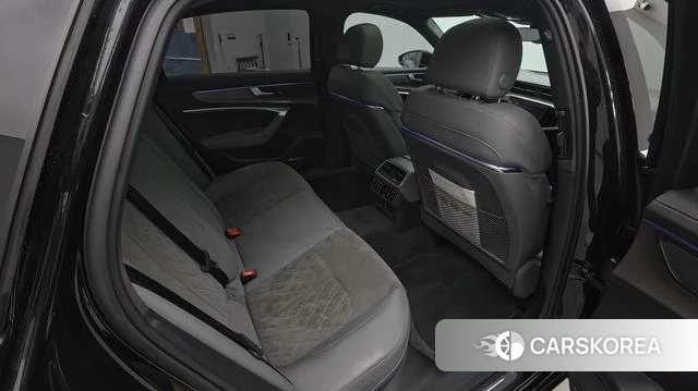 Audi A6L id 4238389 из Китая 22