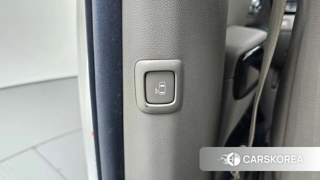 Kia The New Carnival id 4203379 из Кореи 22