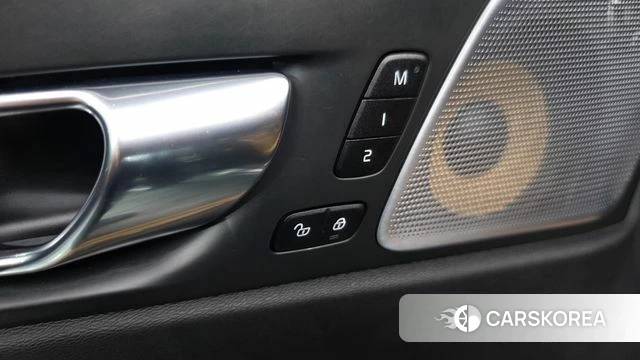 Volvo XC60 second Generation id 4403242 из Кореи 22