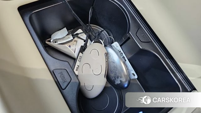 Hyundai Grandeur Hybrid (GN7) id 4388289 из Кореи 22