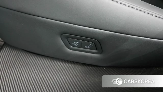 Tesla Model Y id 4194021 из Кореи 22