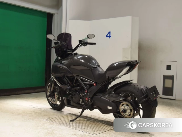 Ducati DIAVEL CARBON id 4190624 из Японии 22