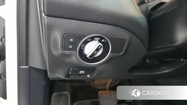 Mercedes-Benz GLA-Class X156 id 4551713 из Кореи 22