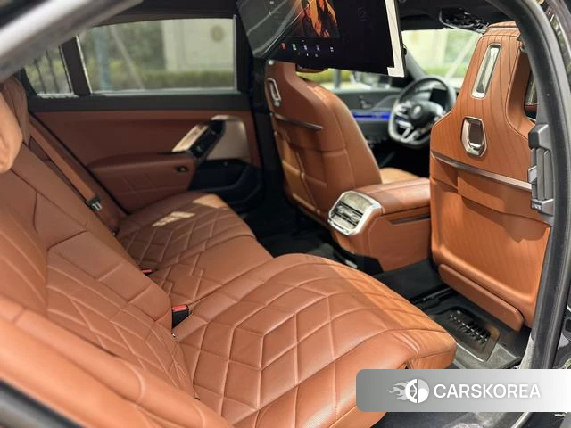 BMW 7 series id 4271780 из Китая 22
