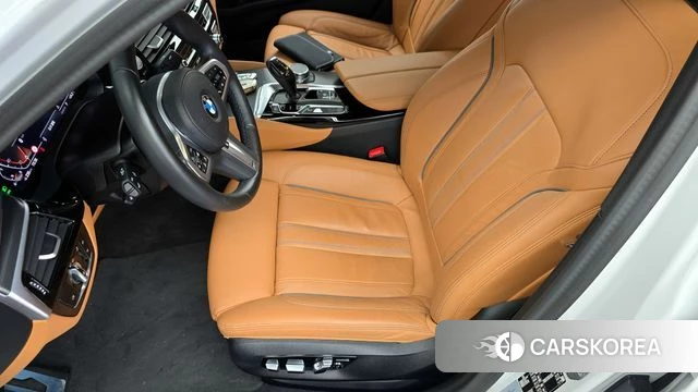BMW 5 Series (G30) id 4408753 из Кореи 22