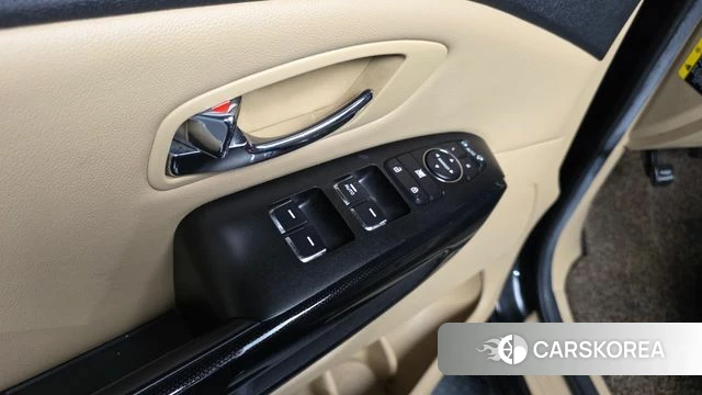 Kia All New Carnival id 4713422 из Кореи 22