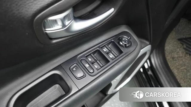 Jeep Renegade id 4581844 из Кореи 22