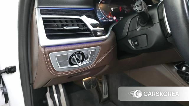 BMW 7 Series (G11) id 4201909 из Кореи 22