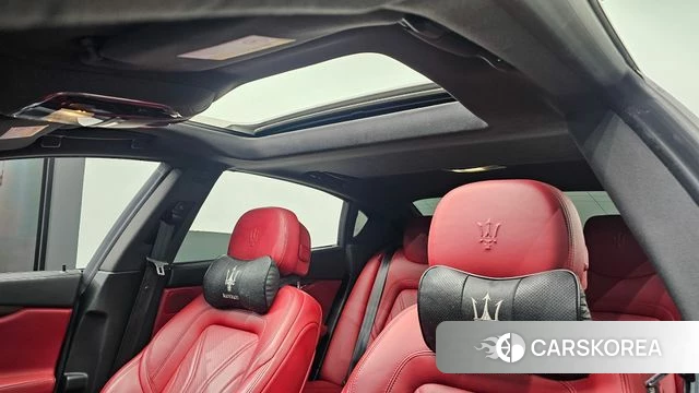 Maserati Quattroporte id 4430354 из Кореи 22