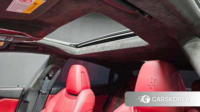 Maserati Quattroporte id 4430291 из Кореи 22