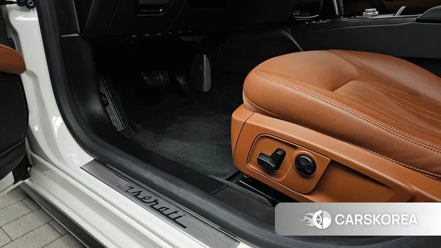 Maserati Ghibli id 4775502 из Кореи 22