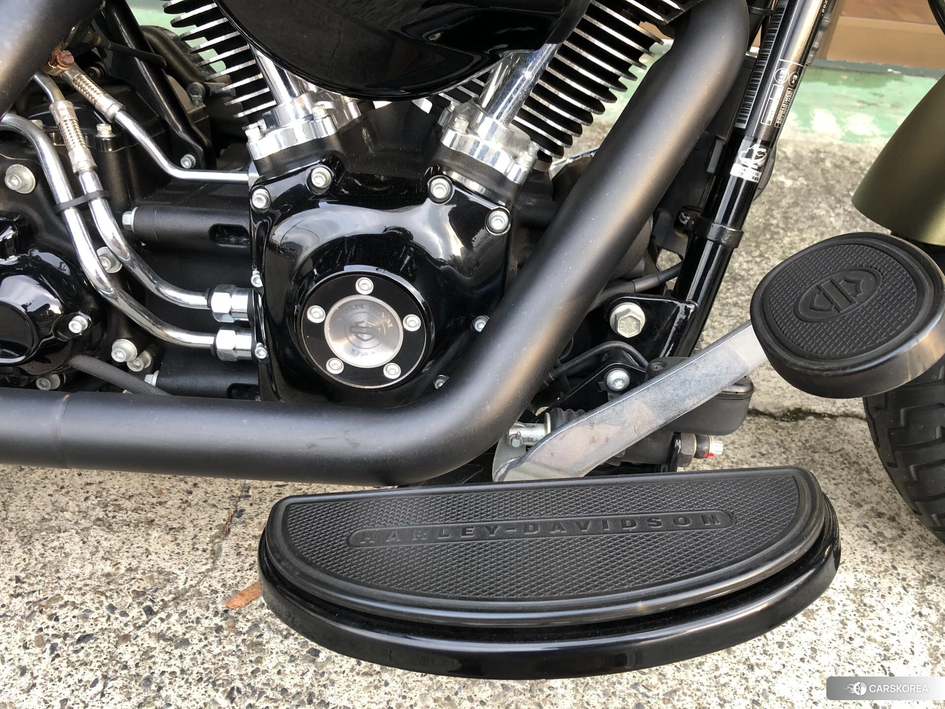 Harley-Davidson Softail Slim S FLSS1800 id 4236924 из Японии 22