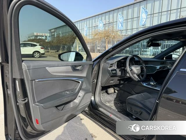 Audi A6L id 4276122 из Китая 22
