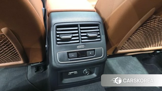 Audi A4 (B9) id 4323018 из Кореи 22