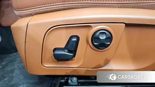 Maserati Quattroporte id 4355665 из Кореи 22