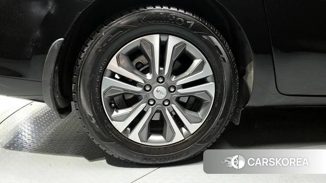 Kia The New Carnival id 4325028 из Кореи 22