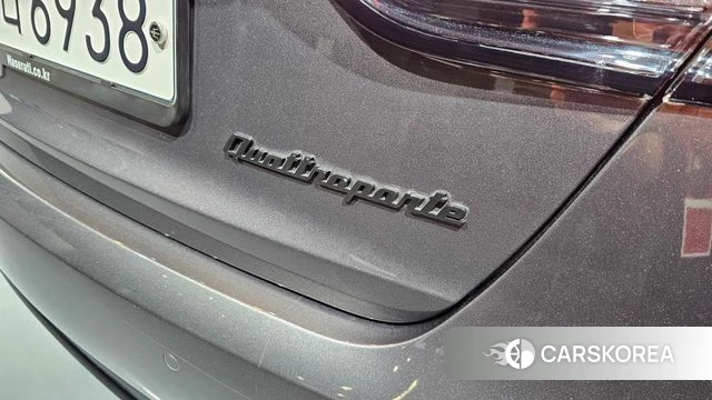 Maserati Quattroporte id 4625756 из Кореи 22