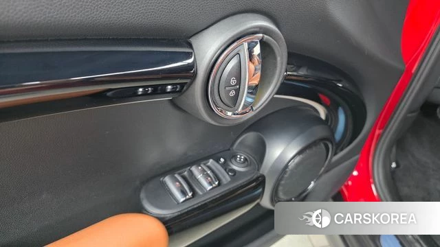 Mini Cooper S Convertible id 4725188 из Кореи 22