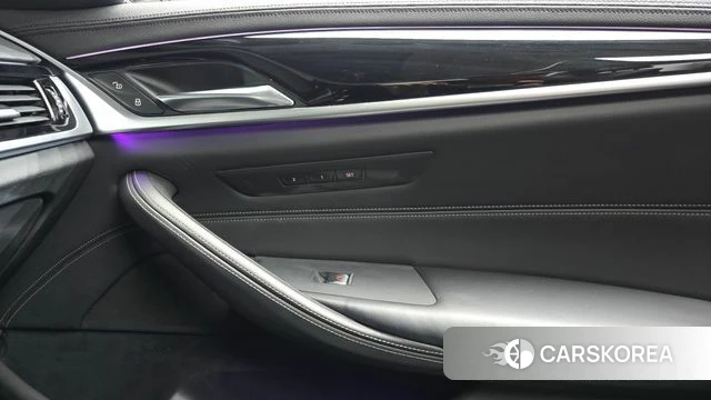 BMW 5 Series (G30) id 4225305 из Кореи 22